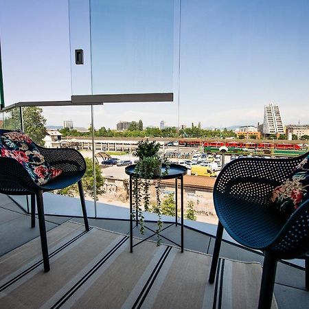 Sodoben Apartma V Centru Ljubljane Ljubljana Luaran gambar